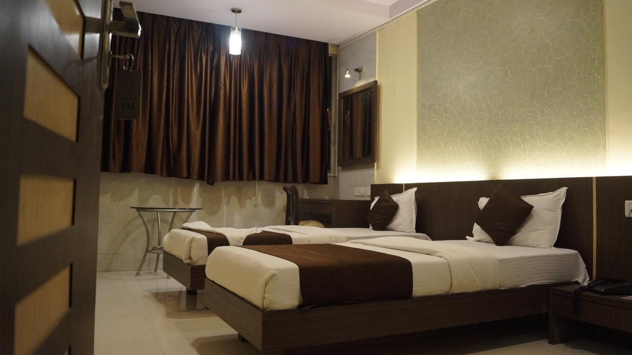 Hotel Panvel Palace Exterior foto