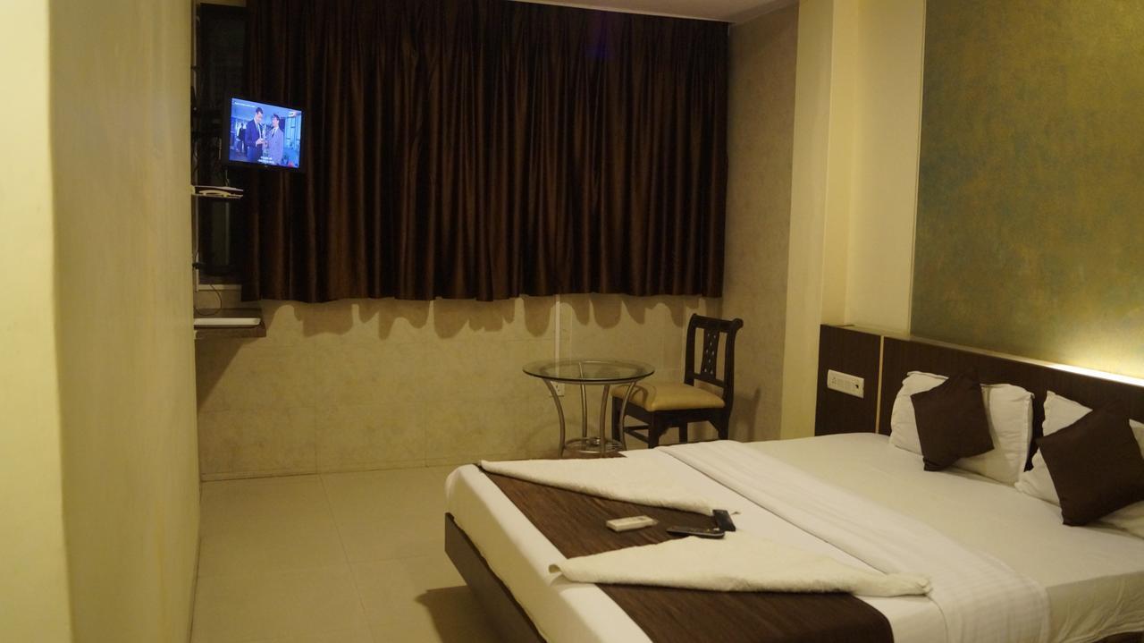 Hotel Panvel Palace Exterior foto